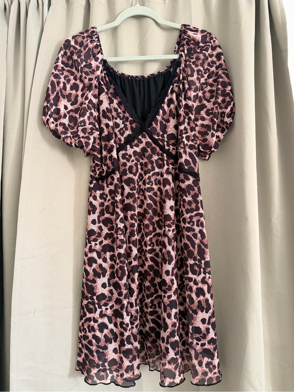 2XL Pink & Black Leopard Print V-Neck Dress